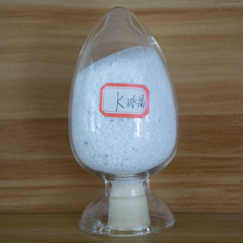 Химический продукт белый порошок криолит калия, используемый в качестве флюса для пайки меди
